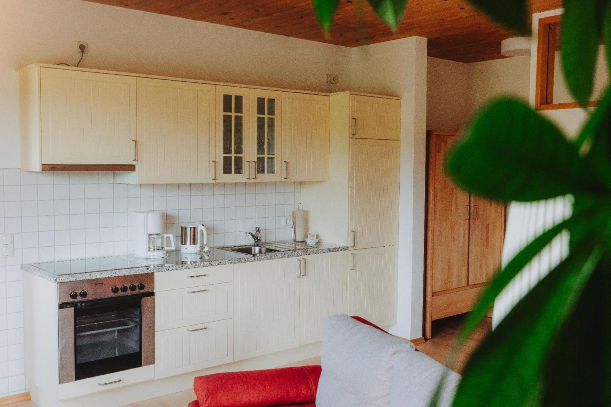 מלון צוויזל Lindenhaus מראה חיצוני תמונה